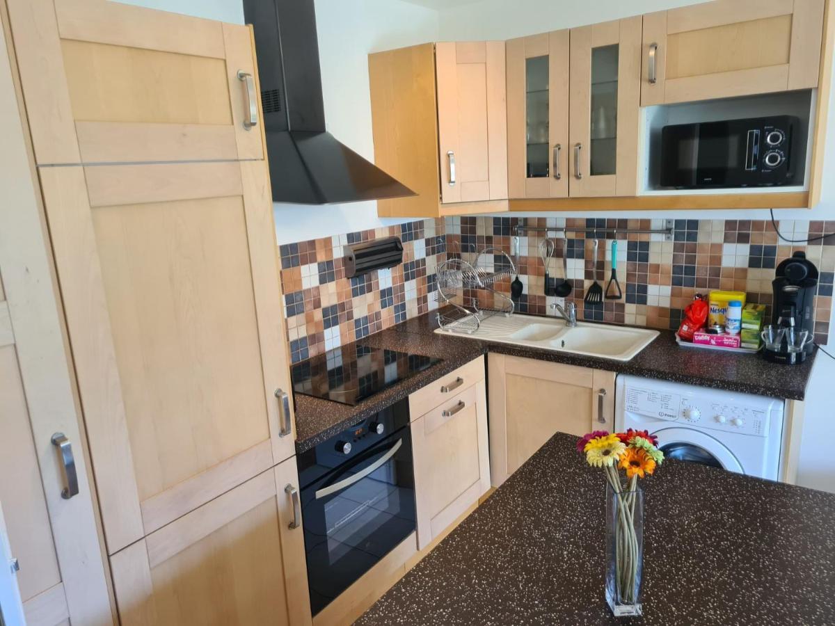 Appartement Avec Rez De Jardin A Disneyland Montévrain Eksteriør billede