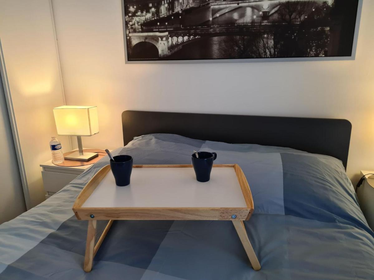Appartement Avec Rez De Jardin A Disneyland Montévrain Eksteriør billede