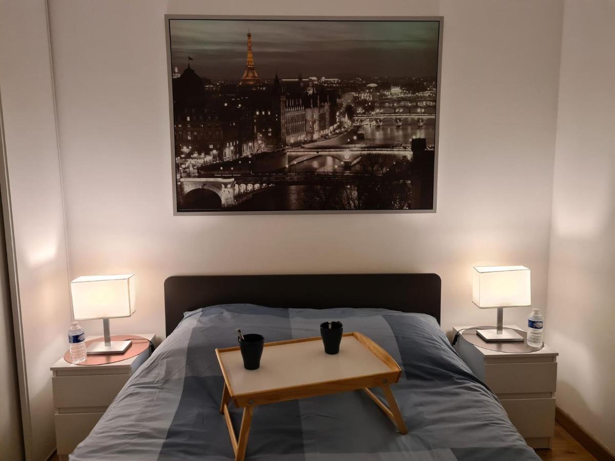Appartement Avec Rez De Jardin A Disneyland Montévrain Eksteriør billede