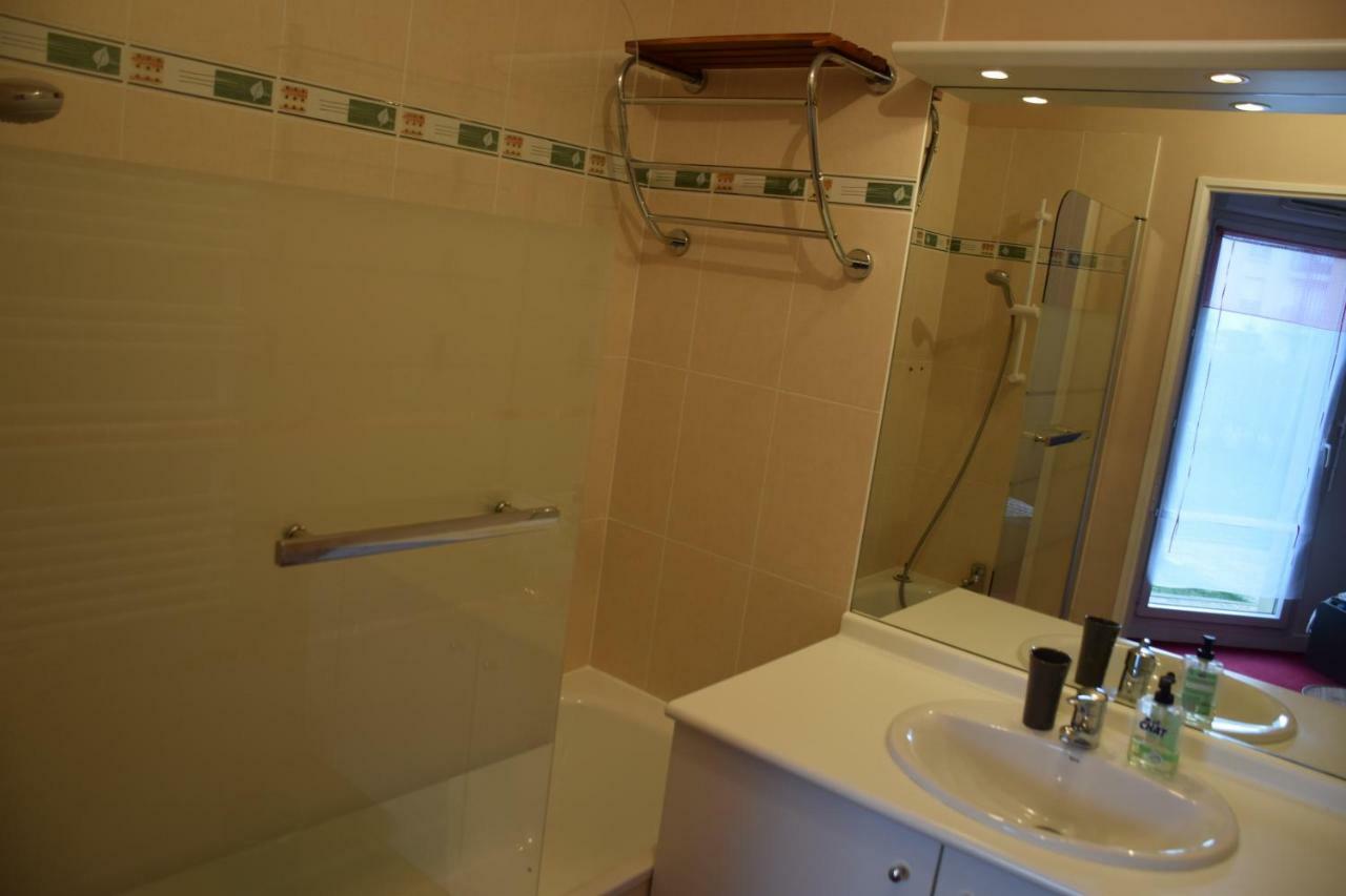 Appartement Avec Rez De Jardin A Disneyland Montévrain Eksteriør billede